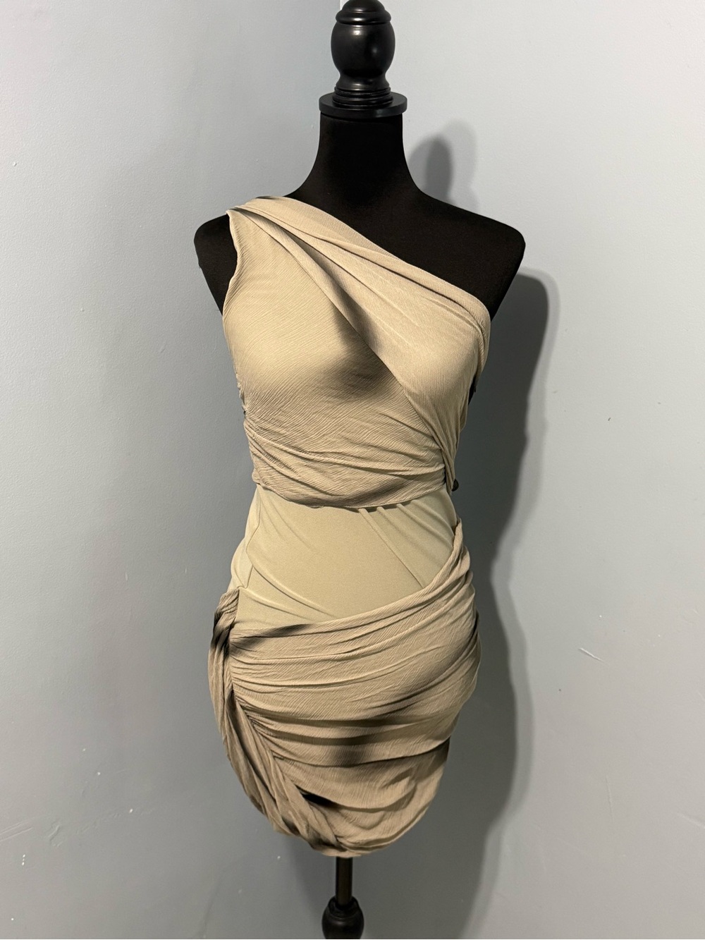 Alice + Olivia Goddess Draped Silk Blend Cocktail Dress Women’s Dress Size Small